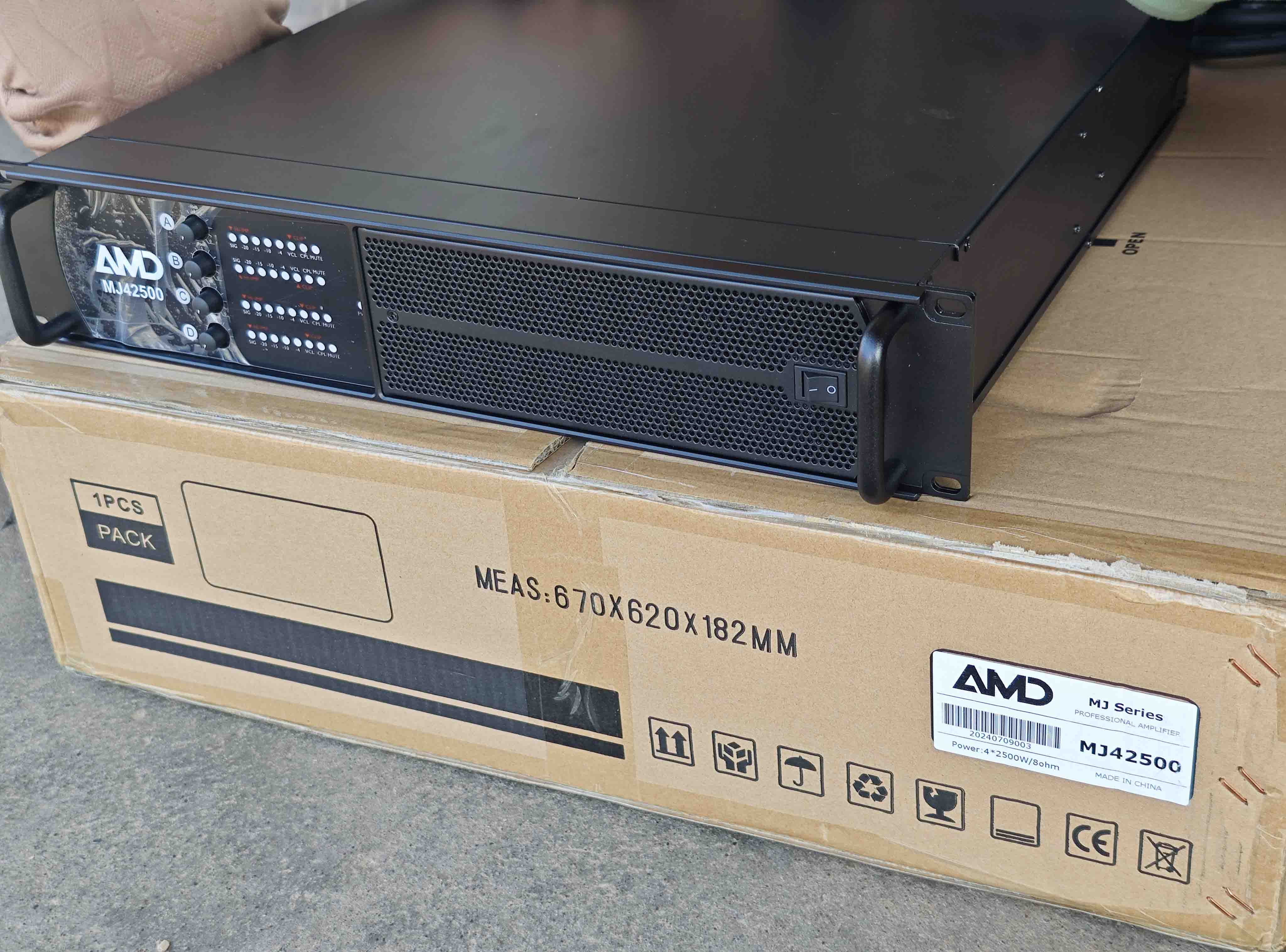 MJ42500