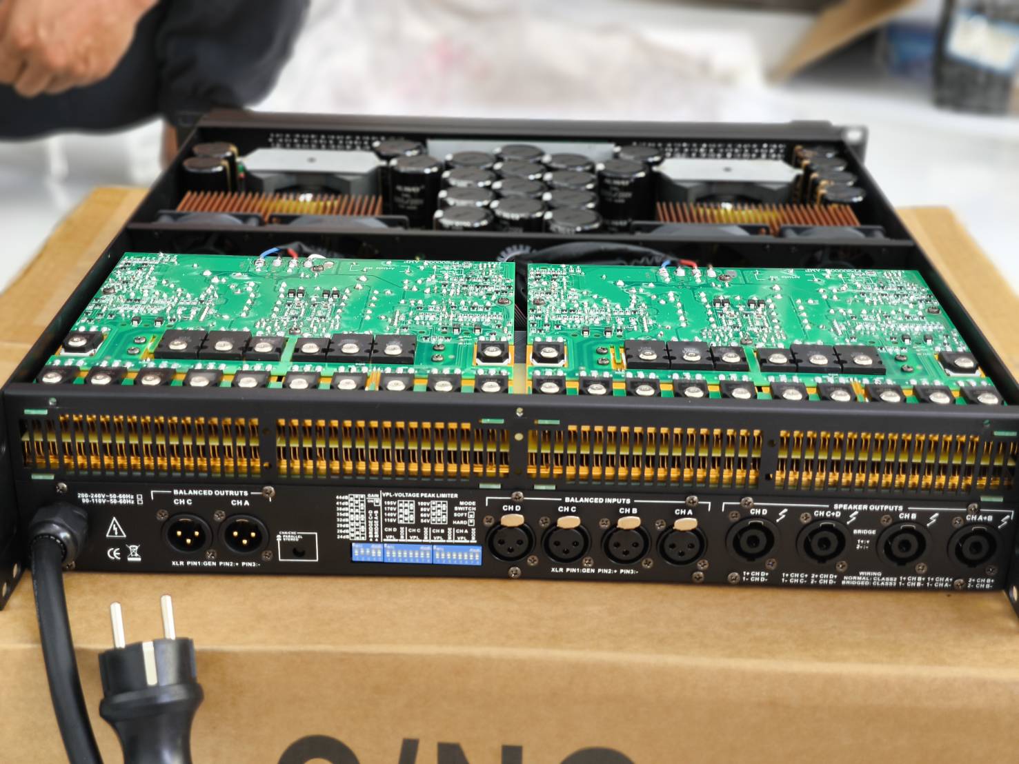 lab。FP20000Q(图4)